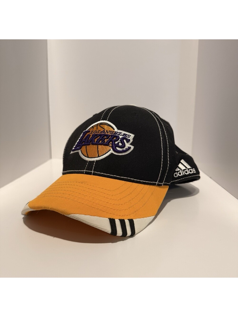 Los Angeles Lakers Cap Hat Black Size L/XL NBA Classic Adidas Men’s